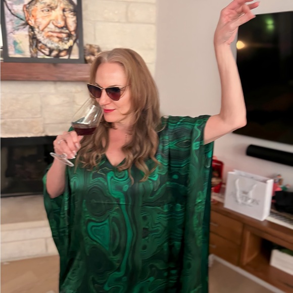 Meet your Posher, Christine - Picture 4 of 5